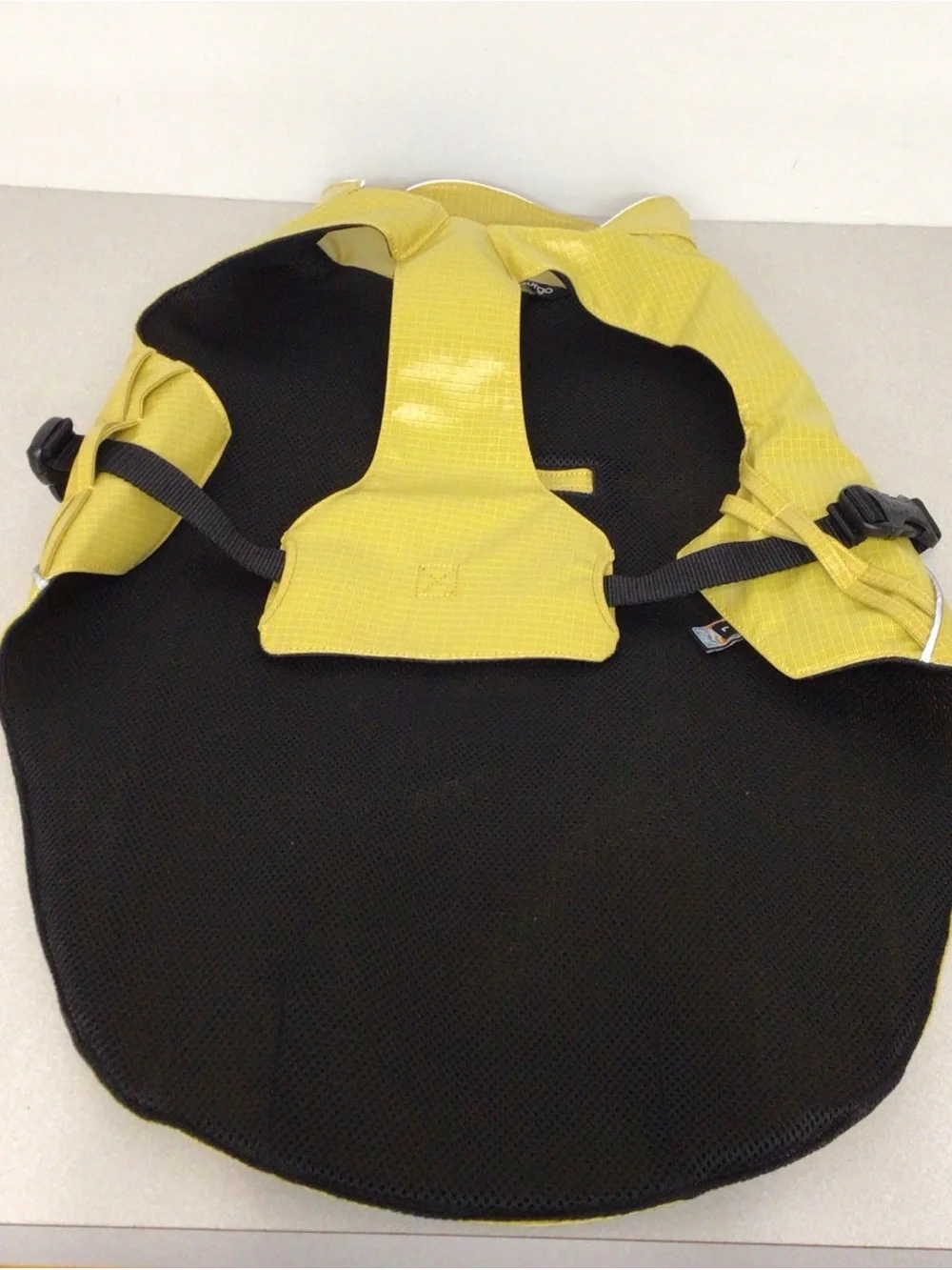 KURGO HALIFAX Dog Water-Resistant Yellow Rain Jacket for LARGE DOGS UNWORN